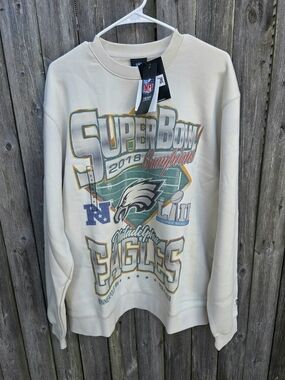 NFL Philadelphia Eagles Cream Super Bowl Champions Graphic Sweatshirt